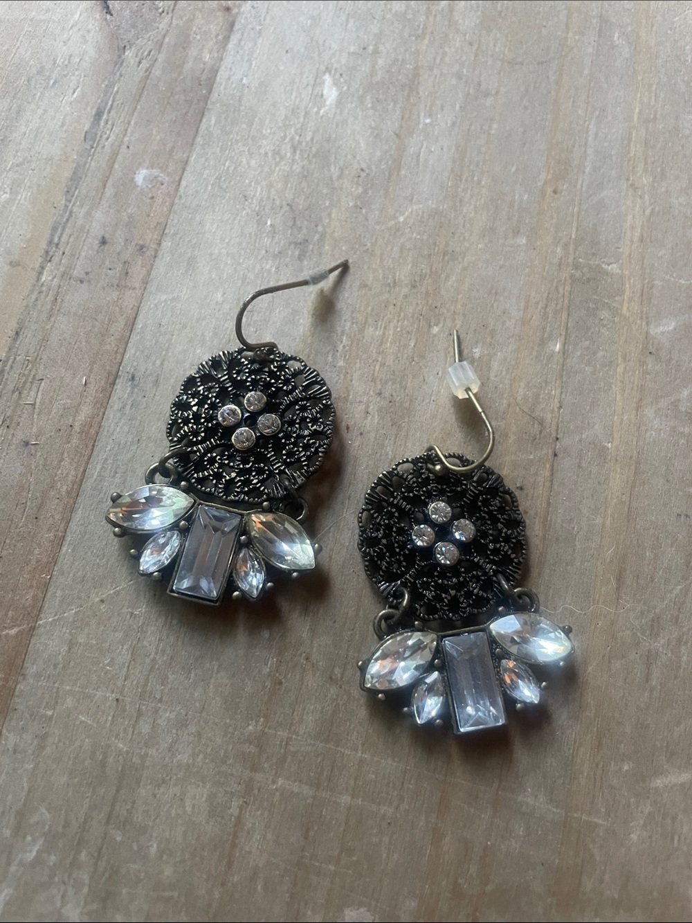 Source Unknown Silver-Tone Filigree Earrings with Clear Crystals